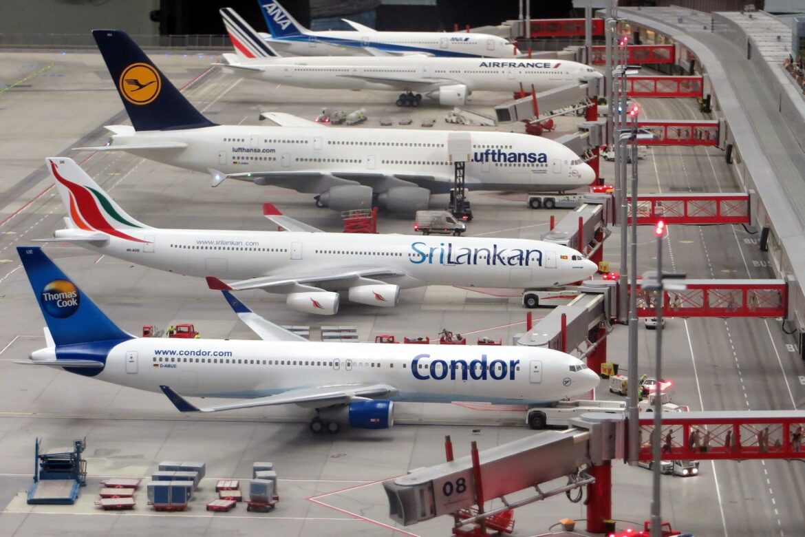 airlines Dubai Airport Arrivals Dubai Airport Arrivals