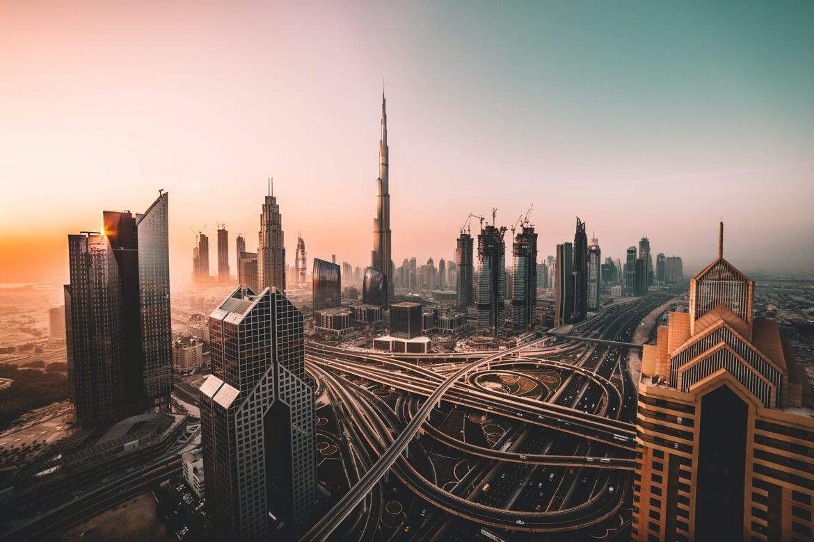 Transportation options from Dubai Airport Transportation options from Dubai Airport